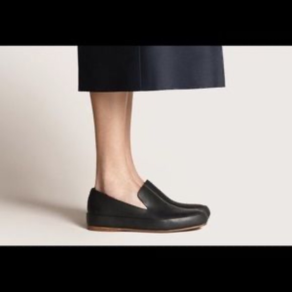NWT FEIT | Hand Sewn Slipper Tan
